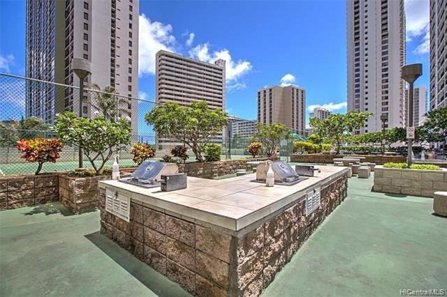French Banyan Hotel Honolulu Exterior photo
