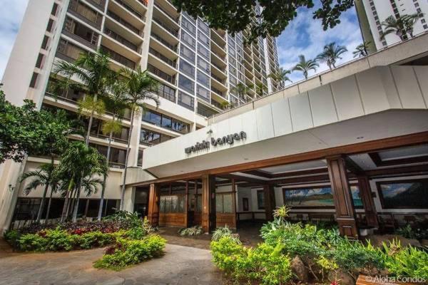 French Banyan Hotel Honolulu Exterior photo